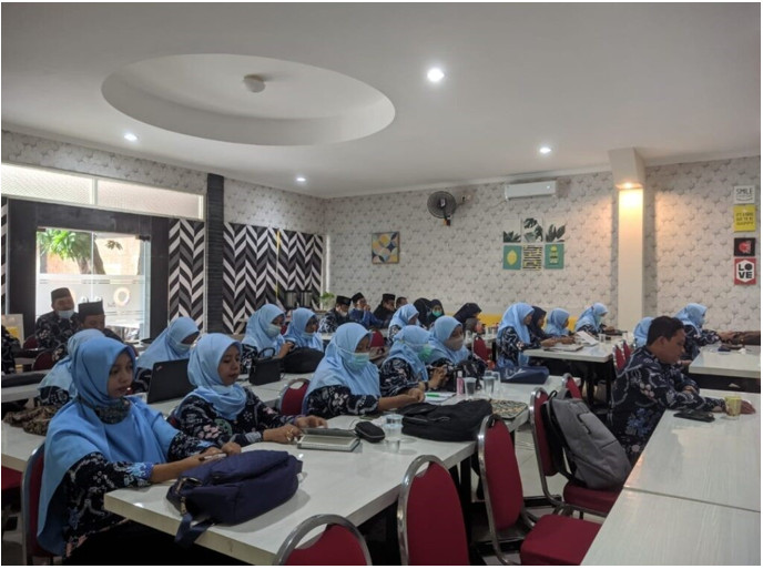 GURU BANAT-BANIN BELAJAR PEMBELAJARAN MELALUI SE-LITER LITERASI