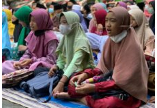Semarak Maulid Akbar SD NU Banat-Banin