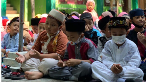 Semarak Maulid Akbar SD NU Banat-Banin